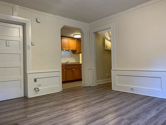 5th image of 531 Belvedere St