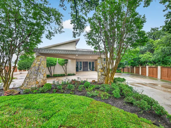 4 Lombardy Ct, Benbrook, TX 76132
