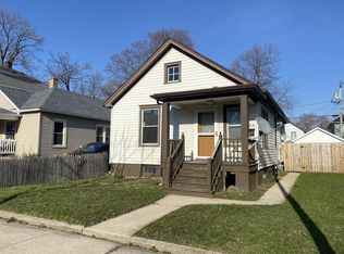 1809 Center St, Racine, WI 53403