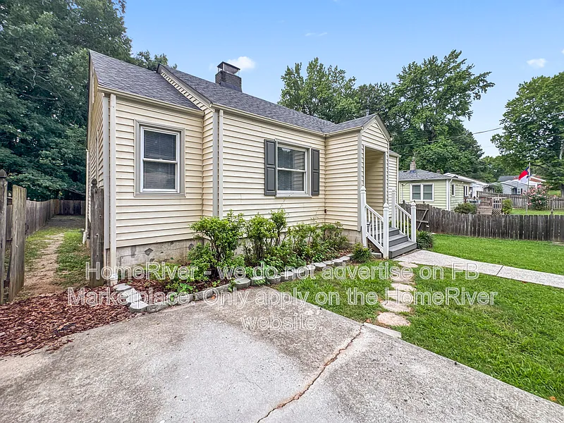 3 bed, 2.0 bath, 1800 sqft, $1,600 — Photo 2