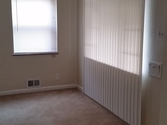 3rd image of 2626 Pancoast Ave