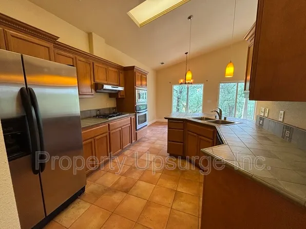 21967 Klamath River Pl, Cottonwood, CA