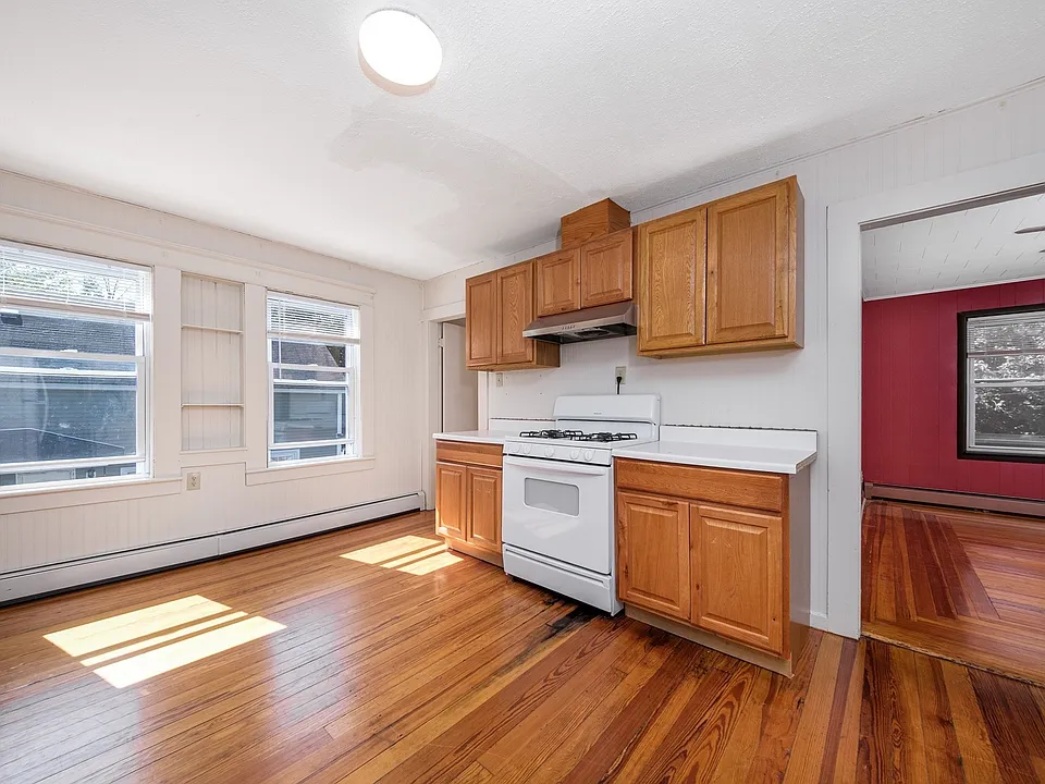 51 Rosemont St #2
