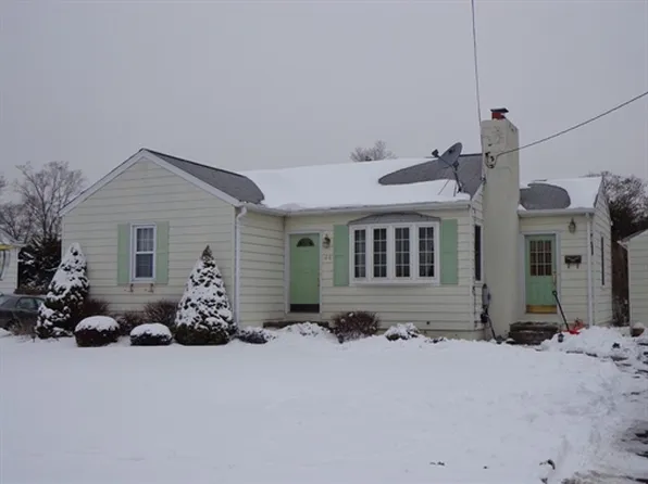 44 Sherman Ave, Pompton Plains, NJ 07444