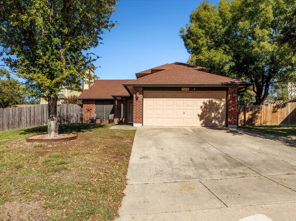 10228 Pack Saddle Ct, Fort Worth, TX 76108