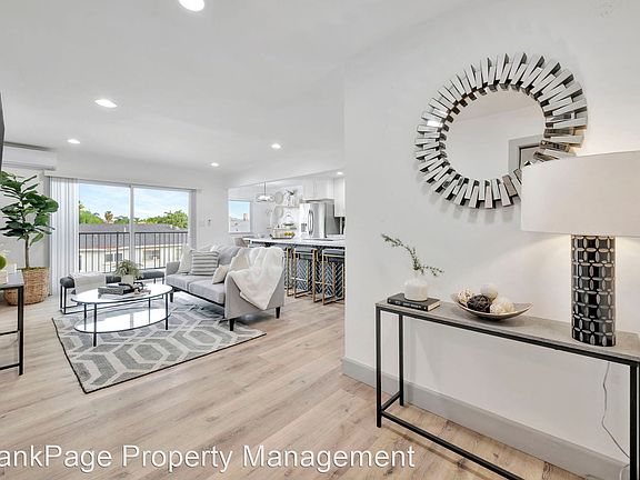 5th image of 4475 49th St #102