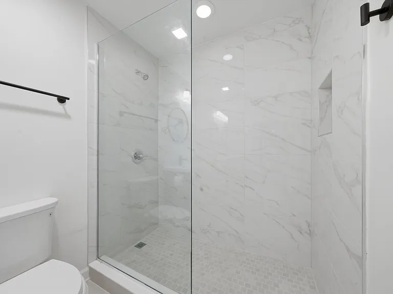1155 W Madison St #507 — Photo 33
