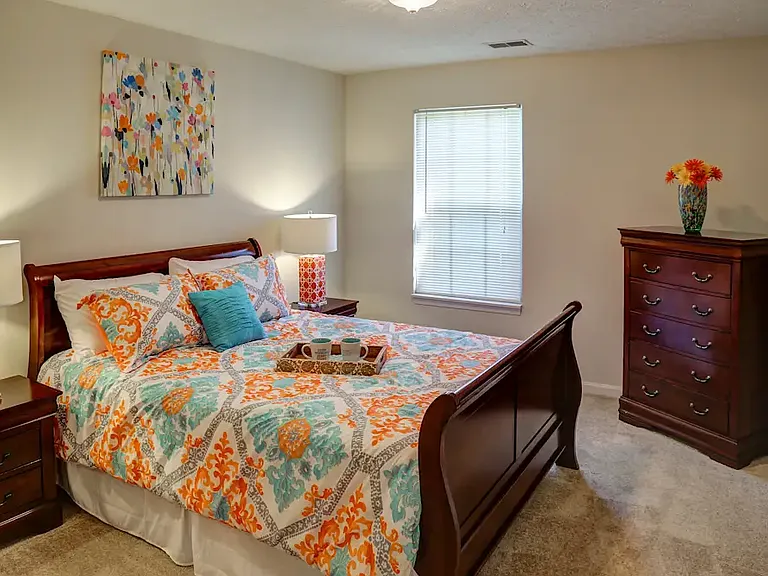 Providence Hill Apartments — Photo 25