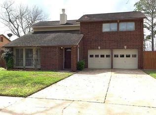 15218 McConn St, Webster, TX 77598