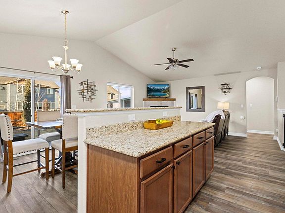 4th image of 1690 Eden Valley Ln