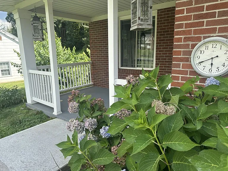 276 Meadow Dr — Photo 11