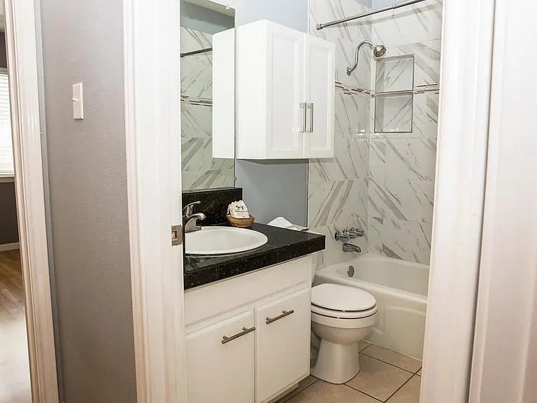 4209 Burnet Rd #206 — Photo 12