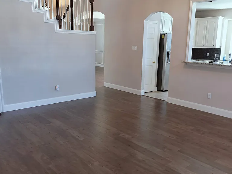 8001 Case Dr — Photo 44