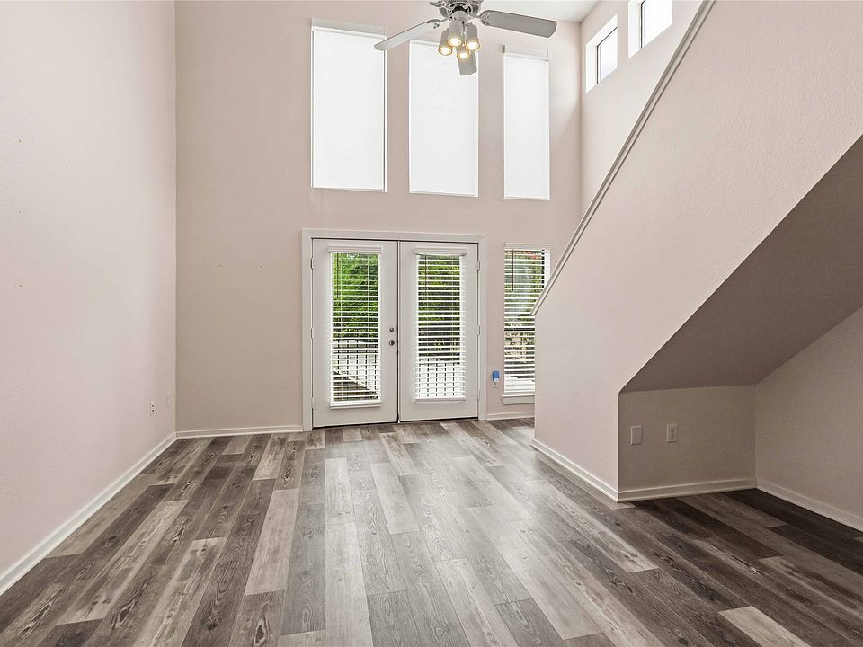 1st image of 5111 Manett St APT 207