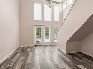 5111 Manett St APT 207, Dallas, TX 75206