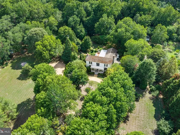 762 Chesapeake Dr, White Stone, VA 22578
