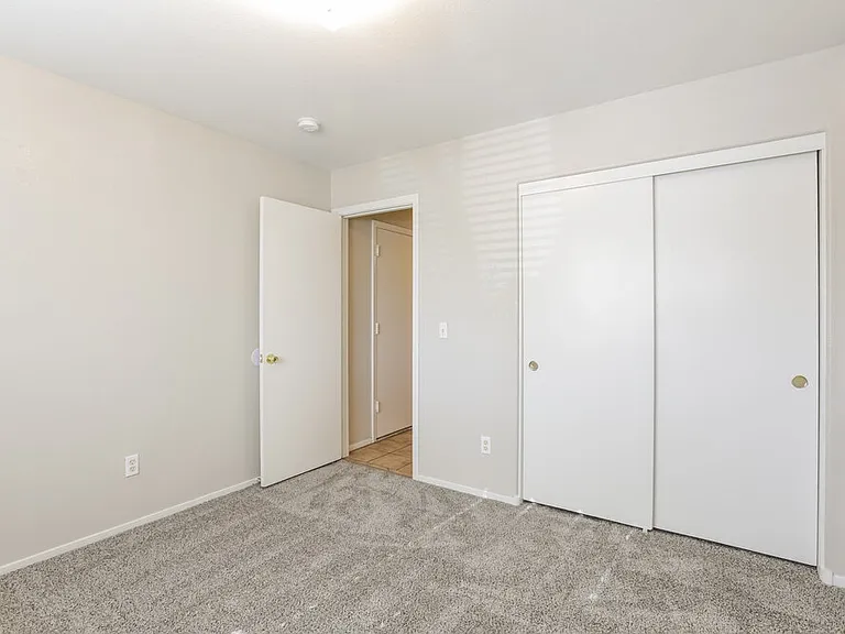 5420 Pepperpike Ave — Photo 12