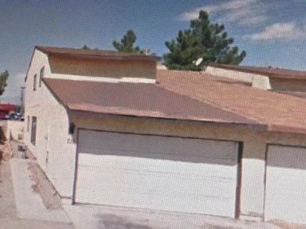 1211 Coach Ln, Las Vegas, NV 89101
