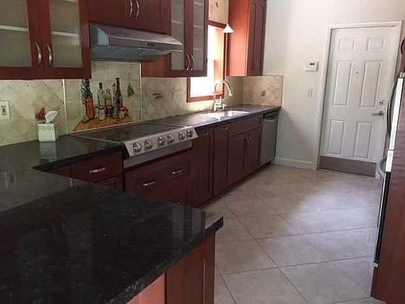 3rd image of 7600 SW 136th St