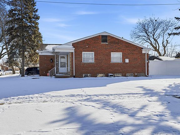 2nd image of 6341 N Charlesworth St