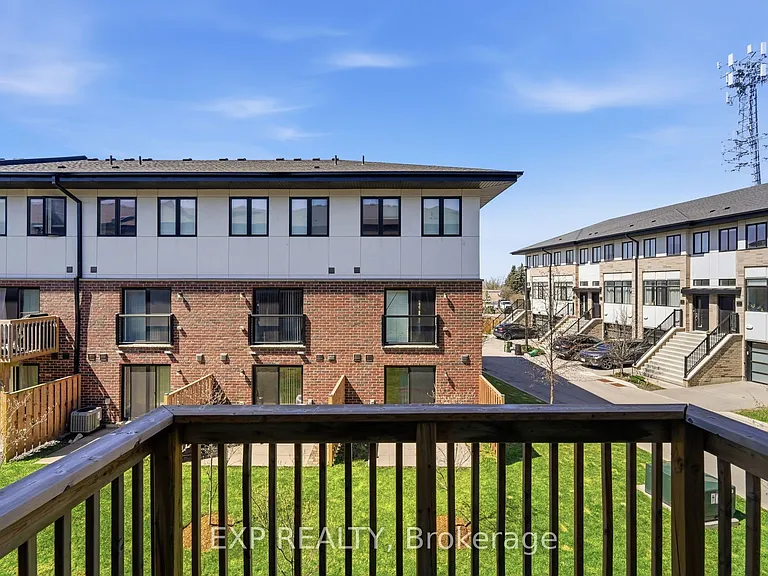 19 Markle Cres — Photo 35