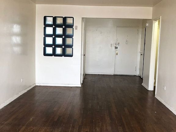 3rd image of 251 E 29th St APT 6B