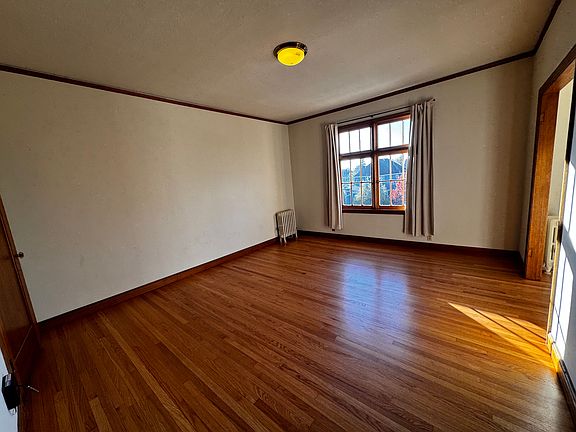 2nd image of 1418 Central Ave APT 35