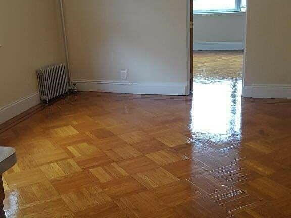 4th image of 31-21 30th St #2