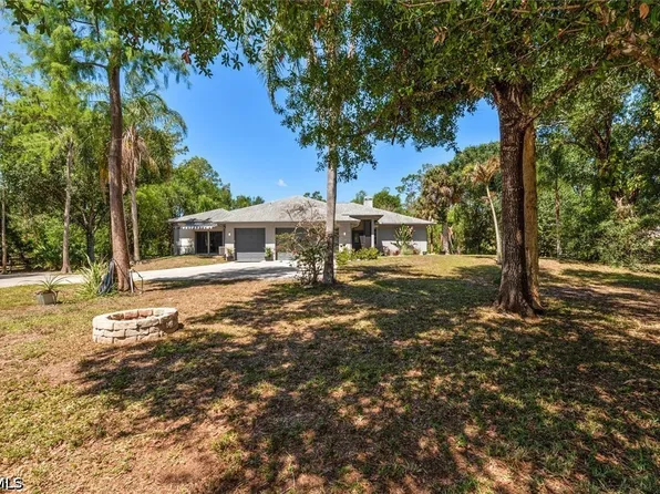 15985 Briarcliff Ln, Fort Myers, FL 33912