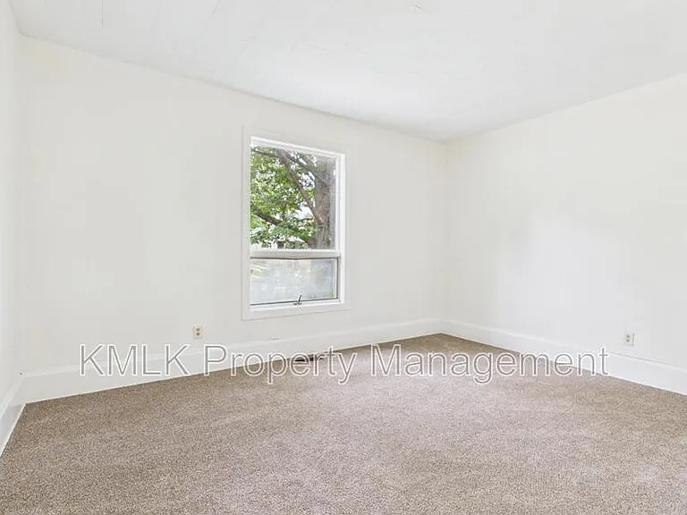 508 Crouse St — Photo 6