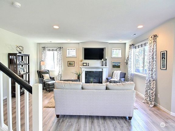 5th image of 3711 Highlands Boulevard