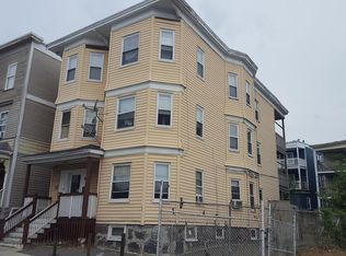 9 Hecla St, Dorchester, MA 02122