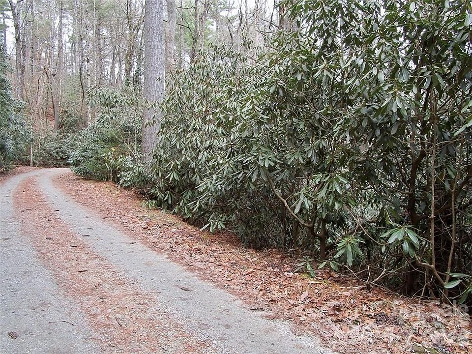 1st image of 21 Toxaway Falls Dr