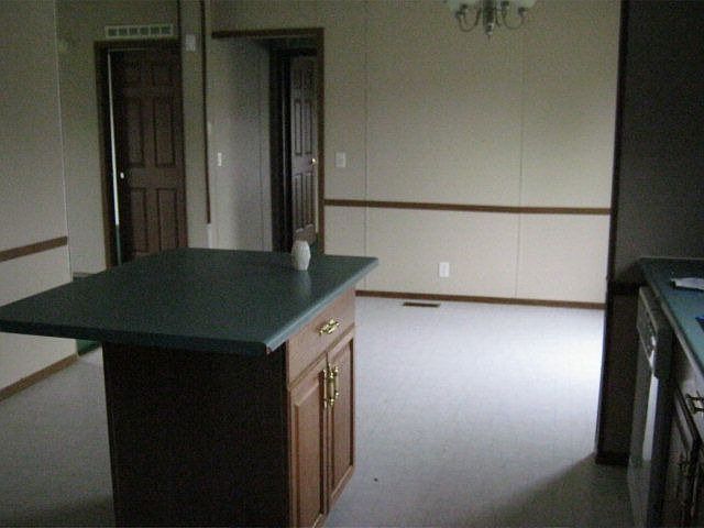 2nd image of 1224 Lavender Rd
