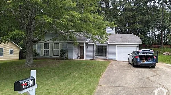 2389 Deep Shoals Cir — Photo 1