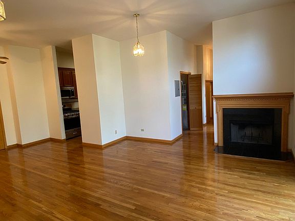 3rd image of 2417 N Western Ave #241-2B