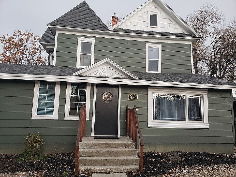 1st image of 423 15th Ave S