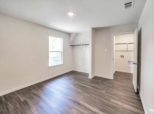 8130 Richland Dr #B, Houston, TX 77028
