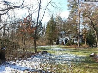 7469 Sherman Rd, Gates Mills, OH 44040