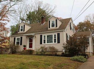 158 North St, Walpole, MA 02081