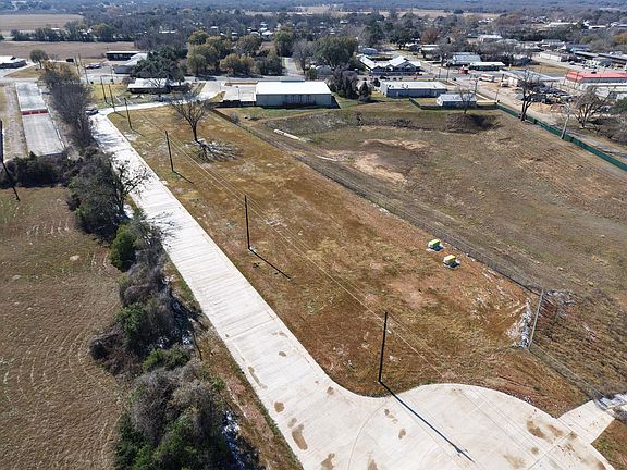 3rd image of Myrtle Ln