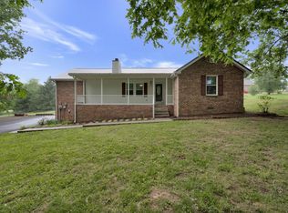 1403 Windhill Ct, Greenbrier, TN 37073
