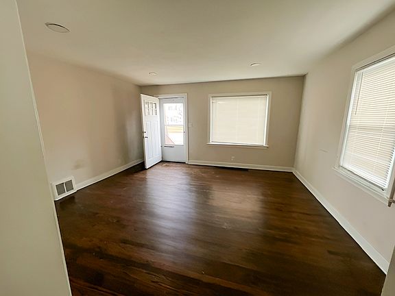 2nd image of 17943 Ridgewood Ave