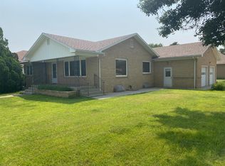 903 S Jackson St, Hugoton, KS 67951