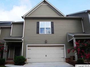 202 Treetop Dr NE, Huntsville, AL 35801