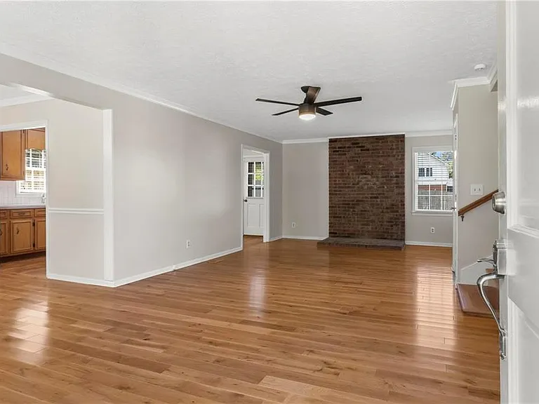 37 Skyview Cir — Photo 4