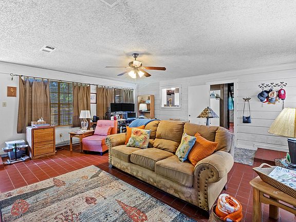 4th image of 103 S Laurelwood Dr