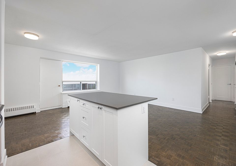 1st image of 95 Paisley Blvd W #1116486