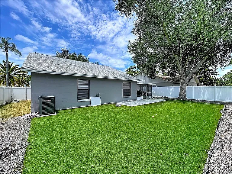 4 bed, 1718 sqft, $3,000 — Photo 3