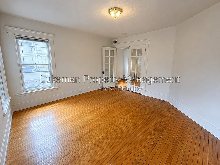 301 Douglas Ave #4 — Photo 4
